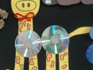 cd giraffe craft idea
