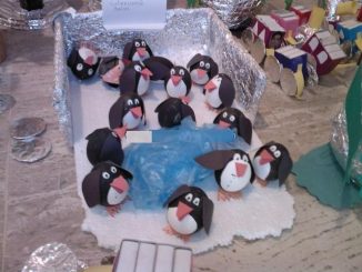 egg penguin craft idea for kids (2)