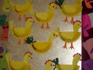 paper plate hen craft