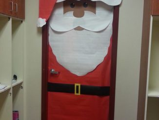 Santa-Classroom-Door-Decoration-idea
