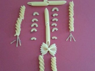 pasta-skeleton-craft-idea