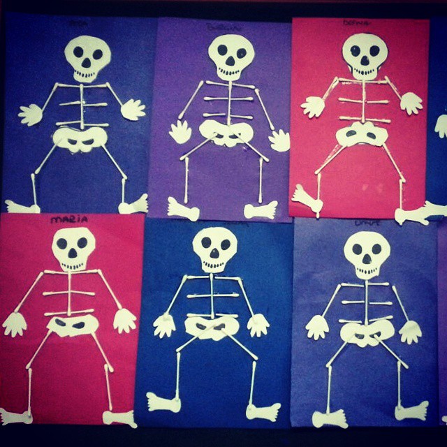 skeleton craft idea for toddlers