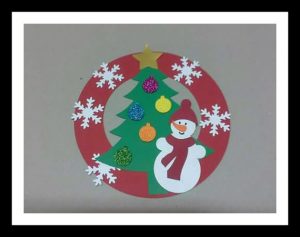 winter wreath craft idea for kids