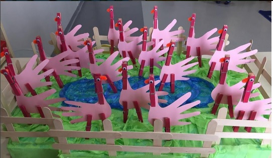handprint-flamingo-craft-idea